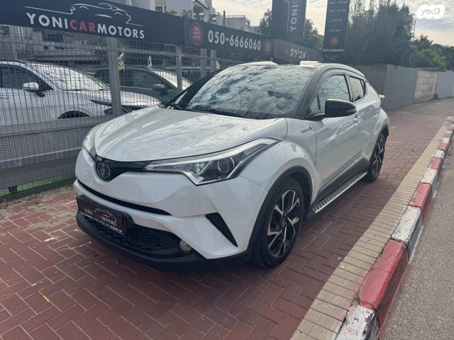 מודעת רכב טויוטה C-HR