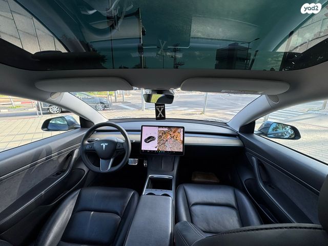 טסלה מודל 3
