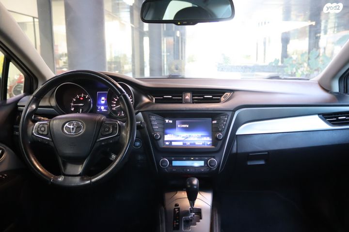 טויוטה אוונסיס