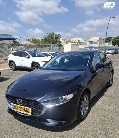 מאזדה 3