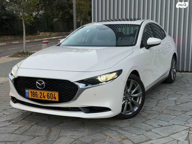 מודעת רכב מאזדה 3