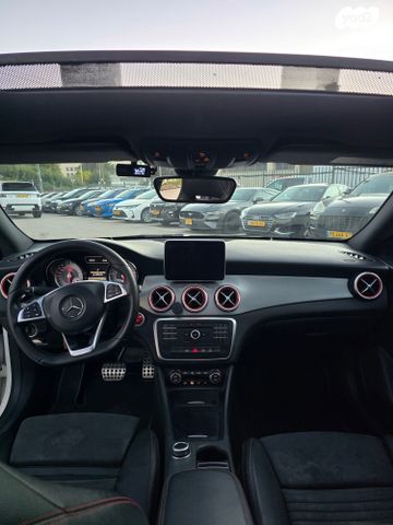 מרצדס-בנץ CLA