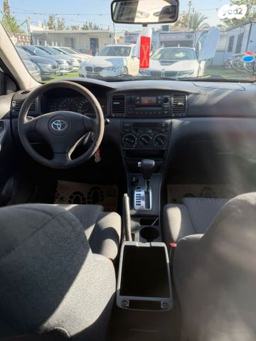 טויוטה קורולה