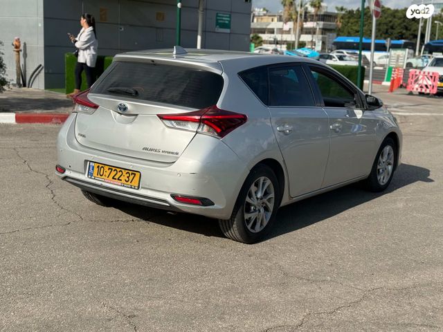 טויוטה אוריס