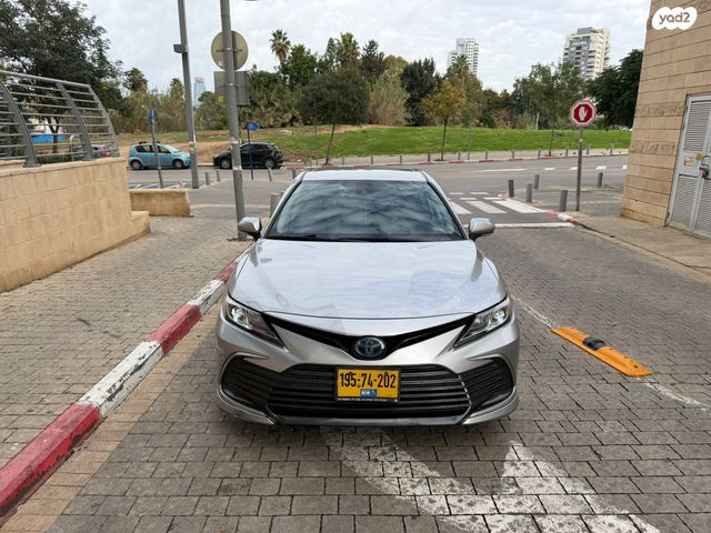 מודעת רכב טויוטה קאמרי