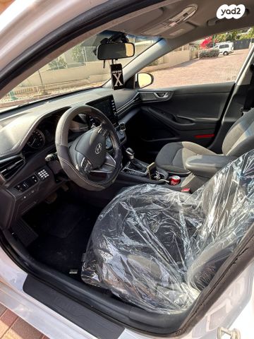 יונדאי איוניק