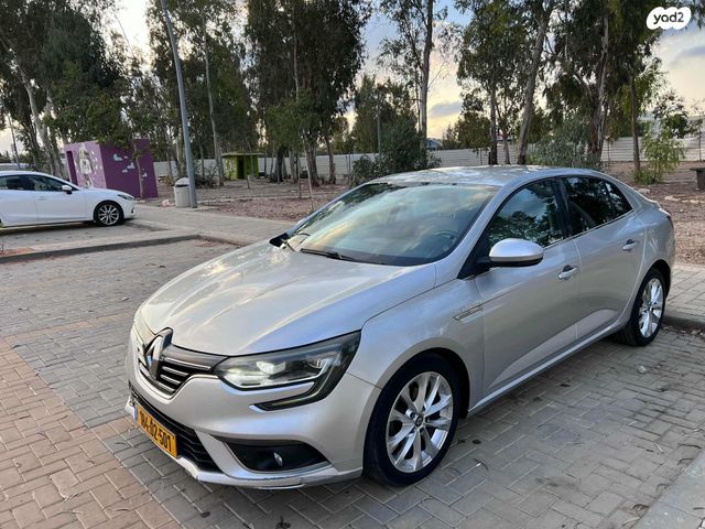 רנו מגאן