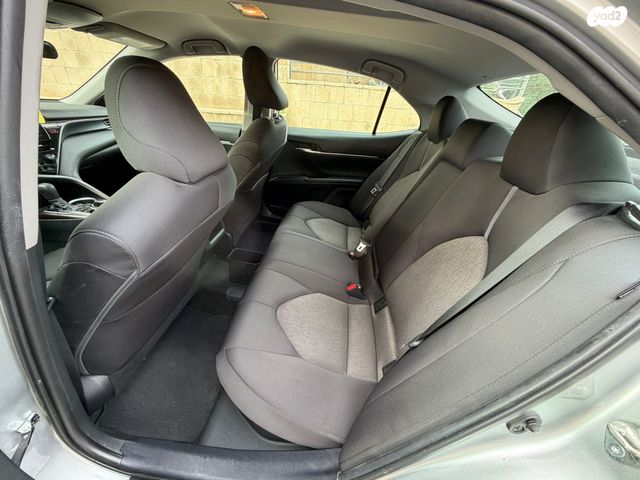 טויוטה קאמרי