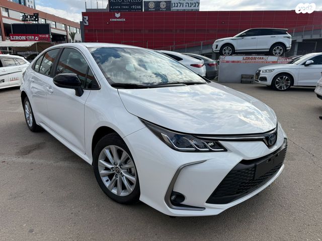 טויוטה קורולה