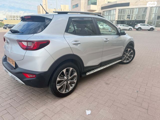 מודעת רכב קיה סטוניק 2