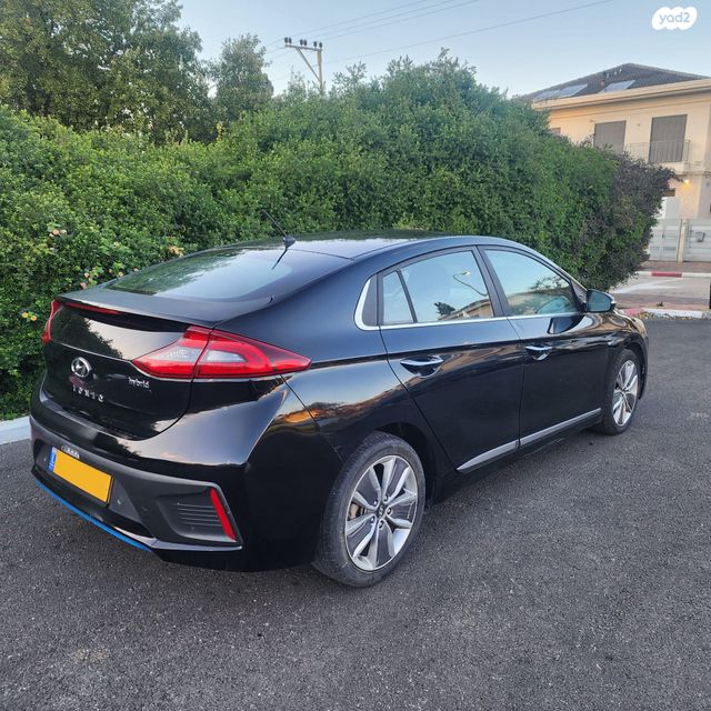 יונדאי איוניק