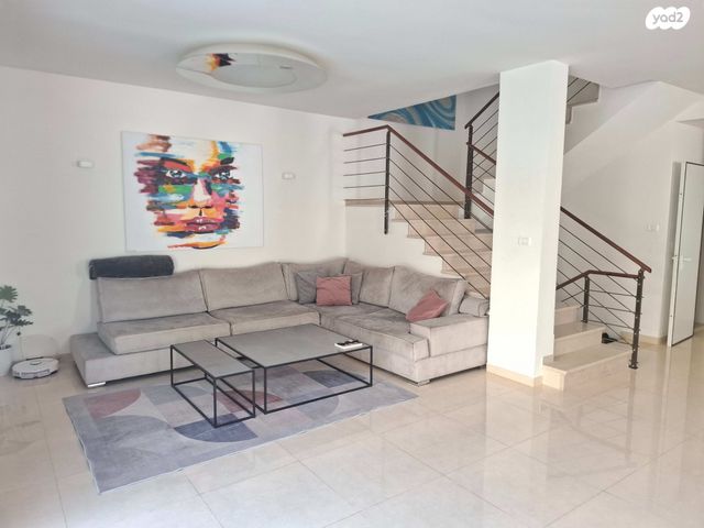 דו משפחתי, פול ברג 24, קרית חתני פרס נובל, ראשון לציון