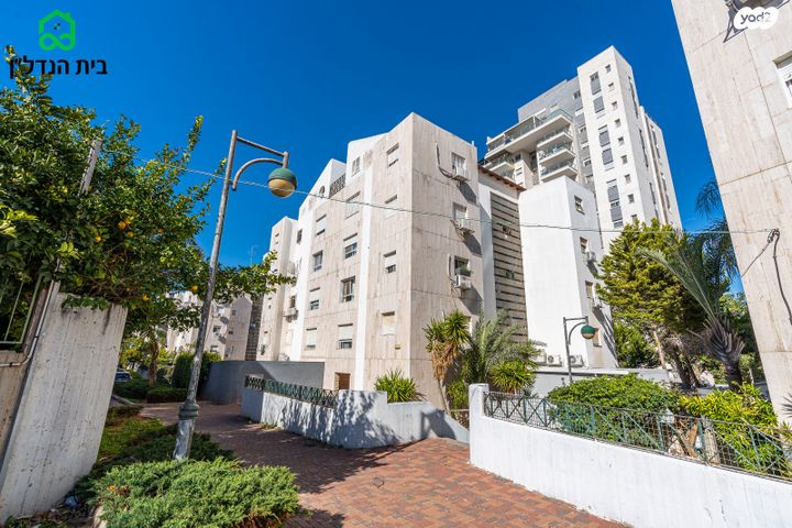 דירה, אתרוג 10, נווה פרדסים, פרדס חנה כרכור