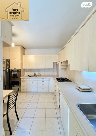 דירת גן, קדושת לוי 23, הגפן, ביתר עילית