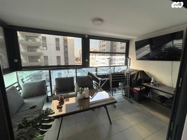 דירה, הגפן 6, כרמי הנדיב, אחוזת רוטנר, קרית מלאכי