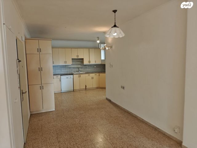 דירה, השרון 20, מרכז דרום, רעננה