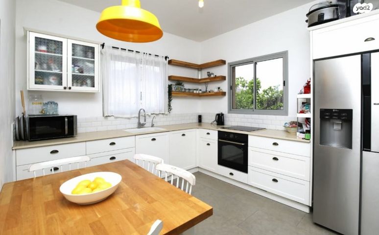 בית פרטי/ קוטג', ד"ר הוגו הסנר 12, גבעת העיריות, גדרה