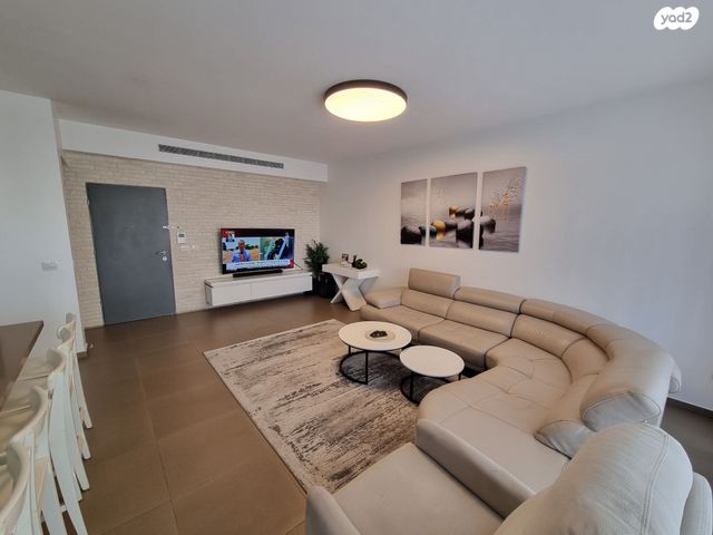 יטקובסקי אחים 32