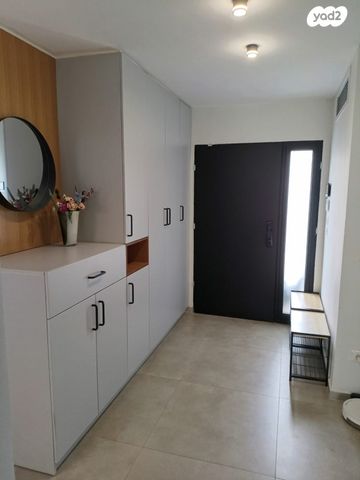 בית פרטי/ קוטג', הנירים 22, צורן, קדימה צורן