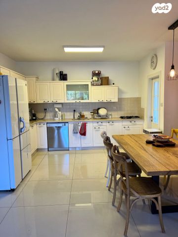 דירה, התזמורת 50, נאות אשלים, ראשון לציון