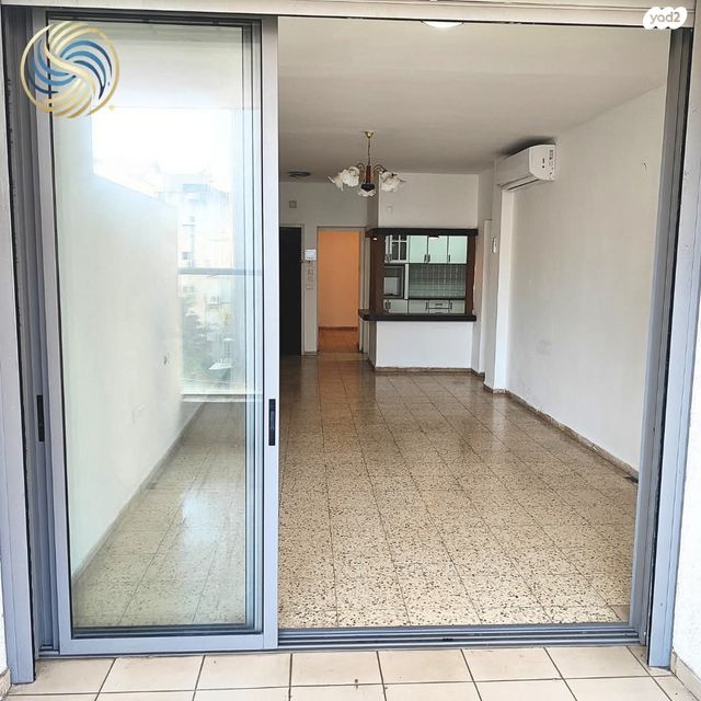 דירה, אהרון קרון 19, ראשונים, ראשון לציון