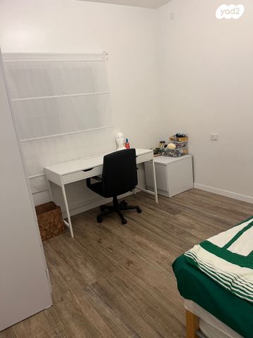 דירה, לח"י 4, הפרפר, קרית ביאליק