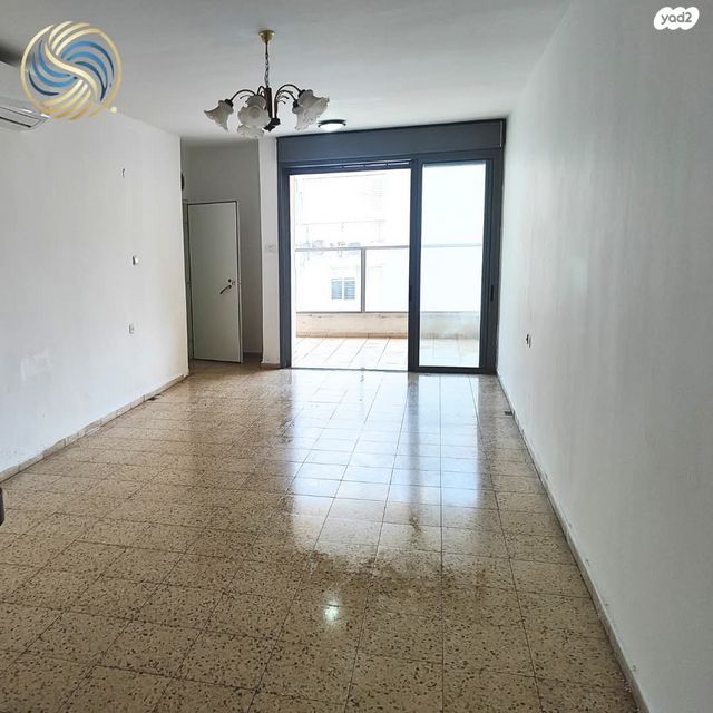 דירה, אהרון קרון 19, ראשונים, ראשון לציון