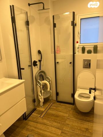 דירה, לח"י 4, הפרפר, קרית ביאליק