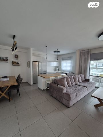 דירה, שדרות הציונות 81, ברנע, אשקלון