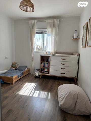 דירה, דרך משה דיין 12, קרית הסביונים, יהוד מונוסון