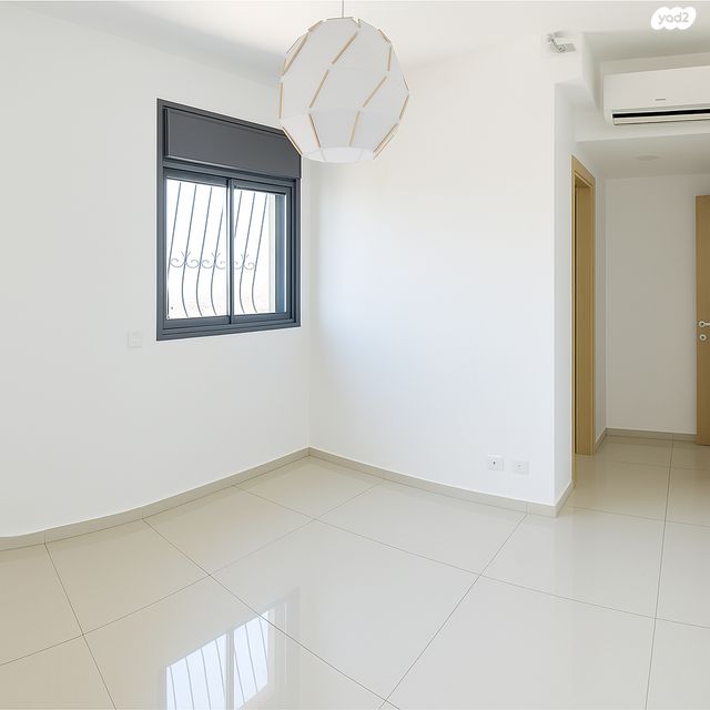 אהרון מזיא 3