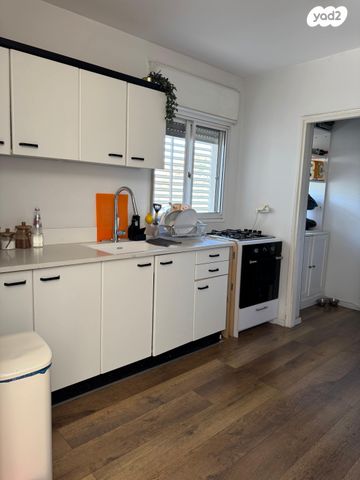 דירה, דרך משה דיין 12, קרית הסביונים, יהוד מונוסון