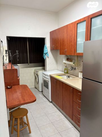 דירה, דרך זאב ז'בוטינסקי 125, נחלת גנים, רמת גן