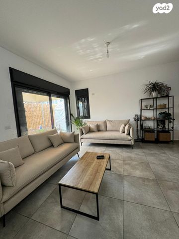 דירת גן, אהבת אדם 42, שרונה, כפר יונה