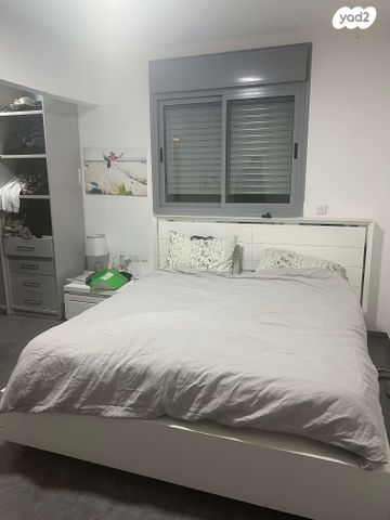 דירה, הרב שלום שבזי 34, רמב"ם, ראש העין