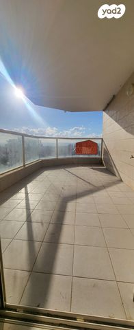 יפה ירקוני 18