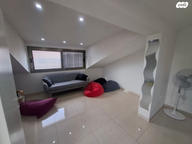 דו משפחתי, פול ברג 24, קרית חתני פרס נובל, ראשון לציון