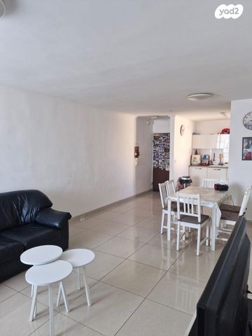 דירה, רוטשילד 125, רמז, מערב ותיק, ראשון לציון