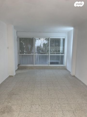 שדרות יוספטל 9