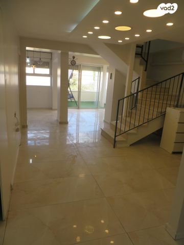 לואי ליפסקי 39