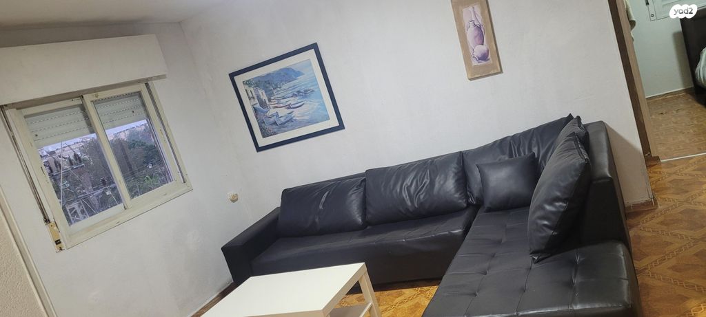 ח.מ. שפירא 16