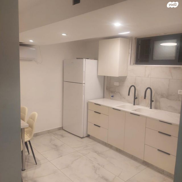 שדרות רמות 8