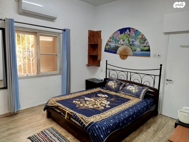 חלוצת הפרדסנות 17