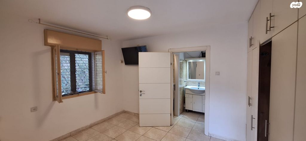 דירה, שדרות ג'יימס דה רוטשילד 53, קרית אליהו, חיפה