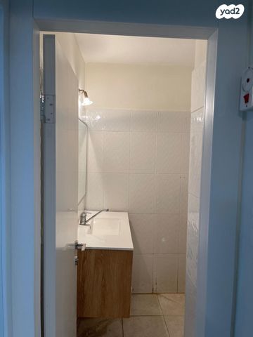 דירה, יעקב פיינשטיין 1, אושיות, רחובות