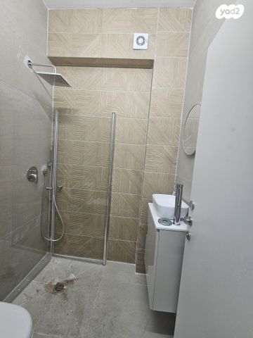 דירת גן, הרצל 86, שכונת בן גוריון, מרכז העיר ג', רמת גן