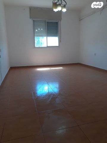 דירה, קדושי השואה 11, קרית שמואל, חיפה