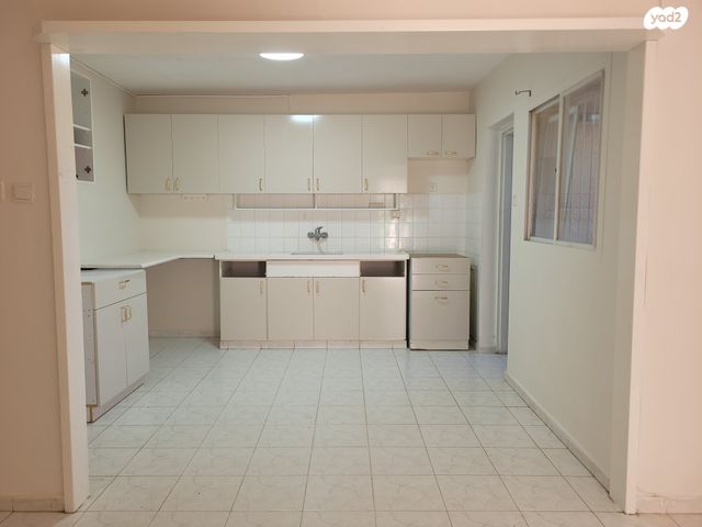 דירת גן, משעול החרצית 9, גינות שומרון, קרני שומרון