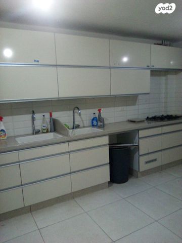 דירה, הרב קובלסקי 18, קרית הרצוג, בני ברק