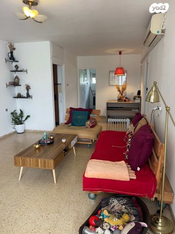 דירה, הרב מיימון 27, נווה שאנן, חיפה